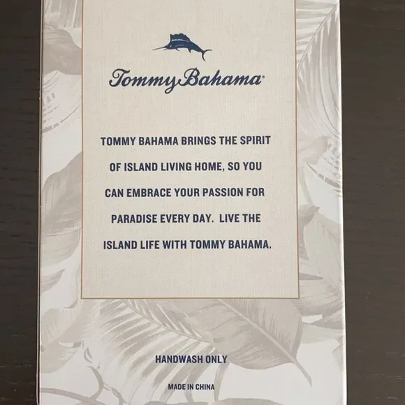 Tommy Bahama Crab bottle opener - Picture 4 of 4